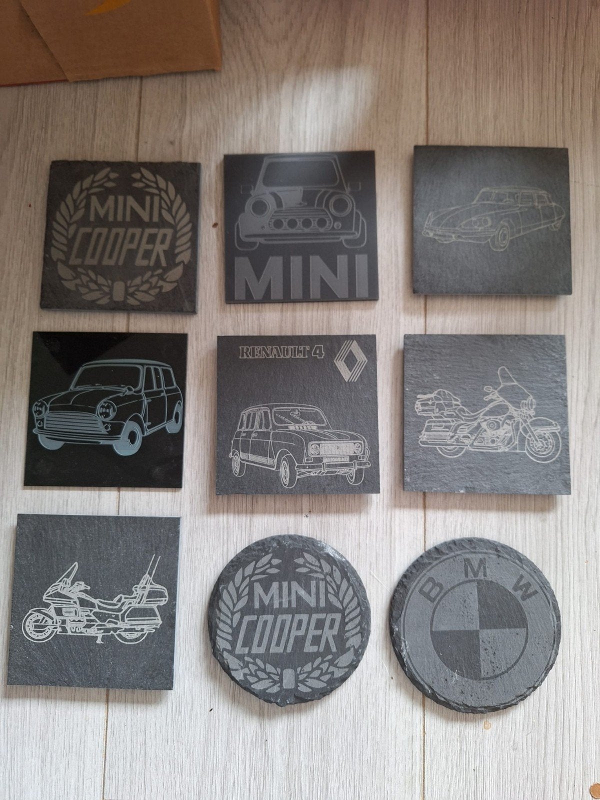 onderzetters mini, kever, BMW, Renault, Ophalen of Verzenden, Glasonderzetter, Zo goed als nieuw, Rubber/elastomeren
