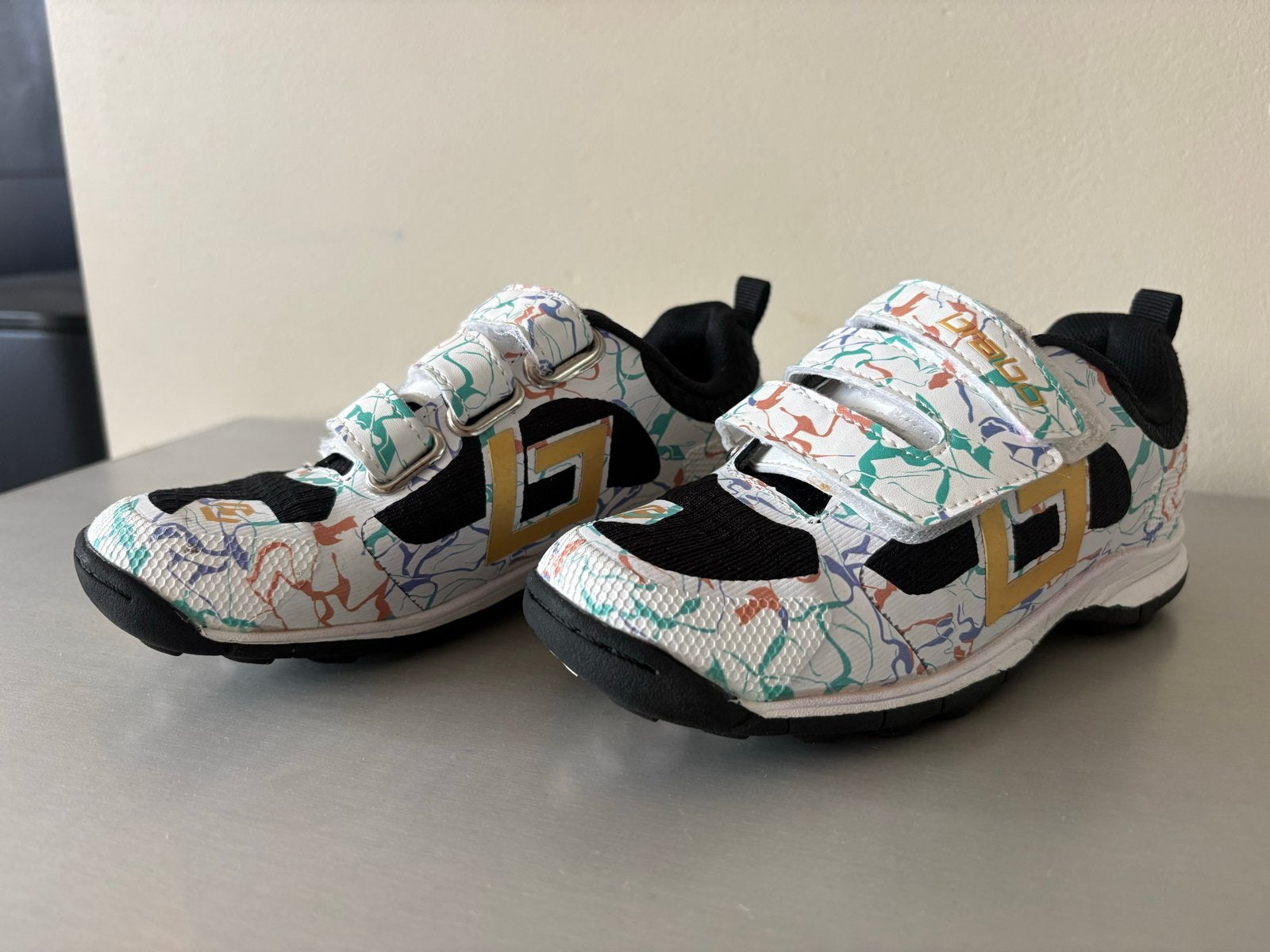 Brabo hockeyschoen maat 30 zo goed als nieuw, Ophalen of Verzenden, Zo goed als nieuw, Schoenen