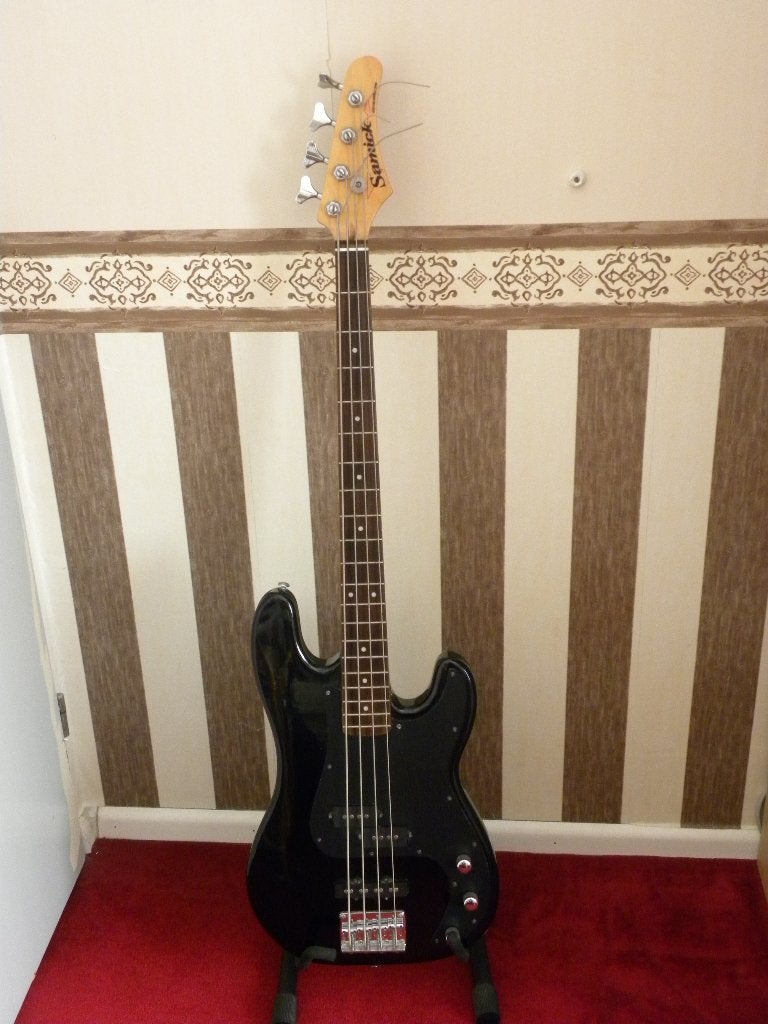 Samick basgitaar, Ophalen of Verzenden, Zo goed als nieuw, Elektrisch