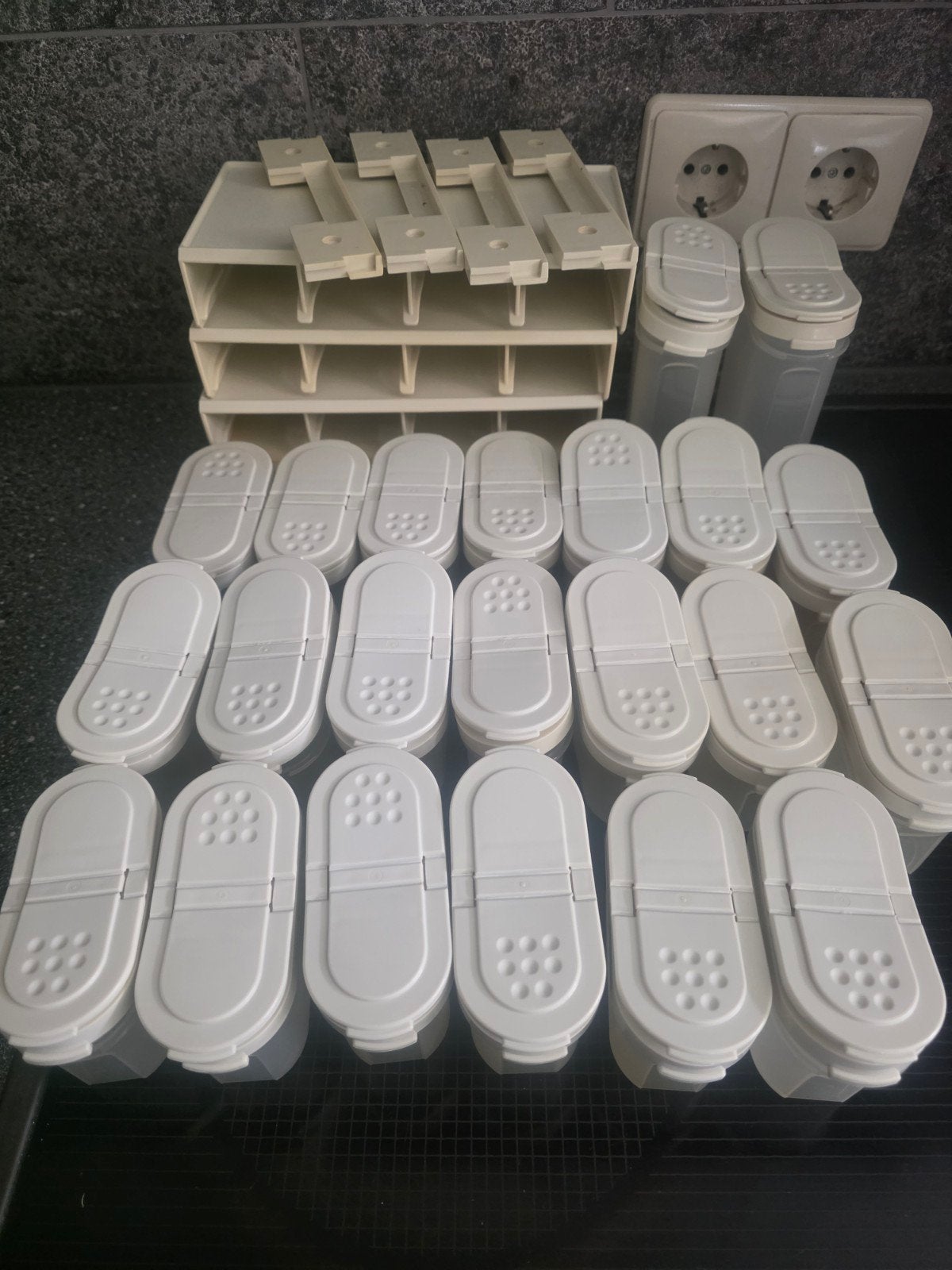 kruidenrekjes tupperware, Gebruikt, Wit, Overige typen, Luchtdicht