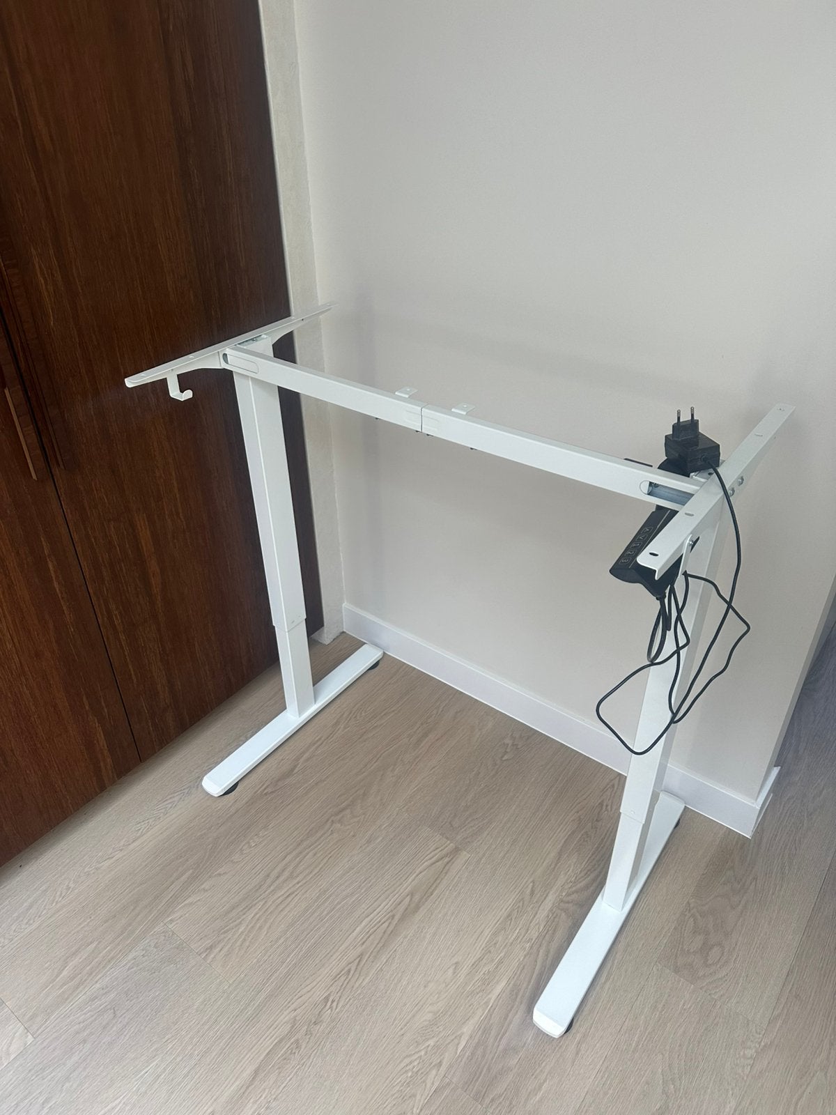 Sta-zit bureau, 90-140cm !handig voor studentenkamer!, Huis en Inrichting, Ophalen, Zit-sta bureau, Elektrisch, Nieuw