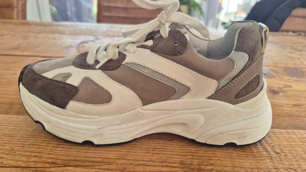 JUUL en BELLE beige sneakers, maat 41, Beige, Ophalen of Verzenden, JUUL en BELLE, Sneakers of Gympen