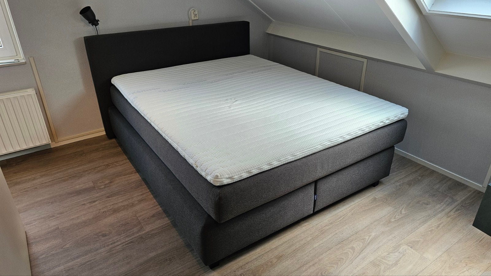 Karlsson boxspring 160x200cm; bieden vanaf €100, Huis en Inrichting, Ophalen, Gebruikt, Tweepersoons, 200 cm