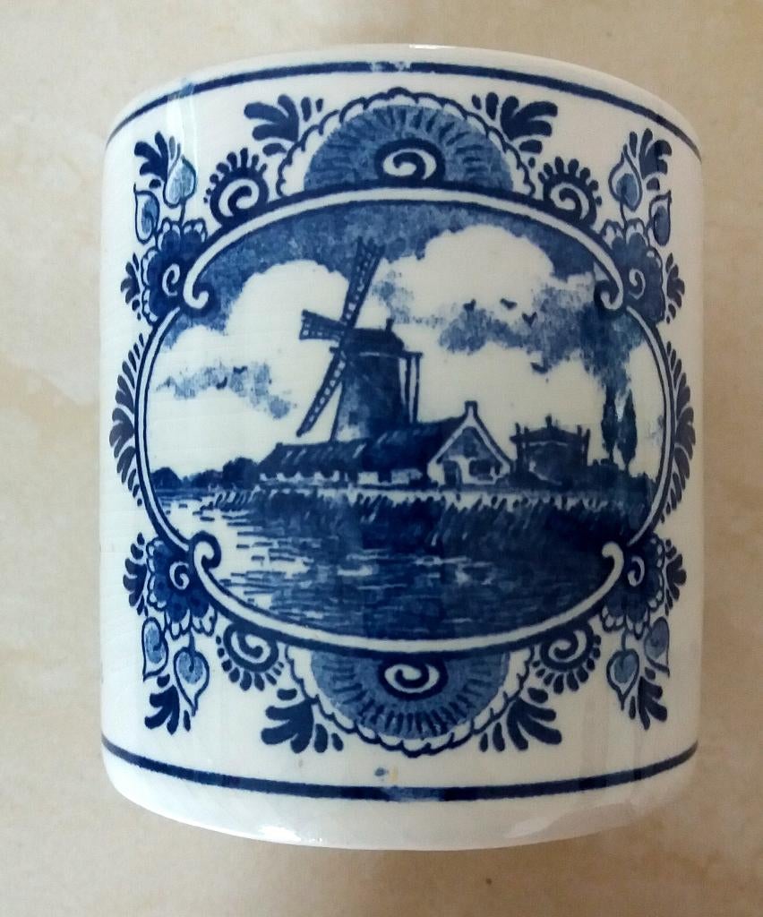 Delfts blauwe stroopwafel pot met deksel, Ophalen of Verzenden, Zo goed als nieuw, Porselein, Overige typen