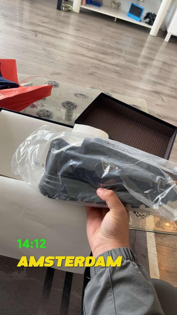 Prada Shonen Sneakers - Nieuw in doos maat 43, Ophalen, Nieuw