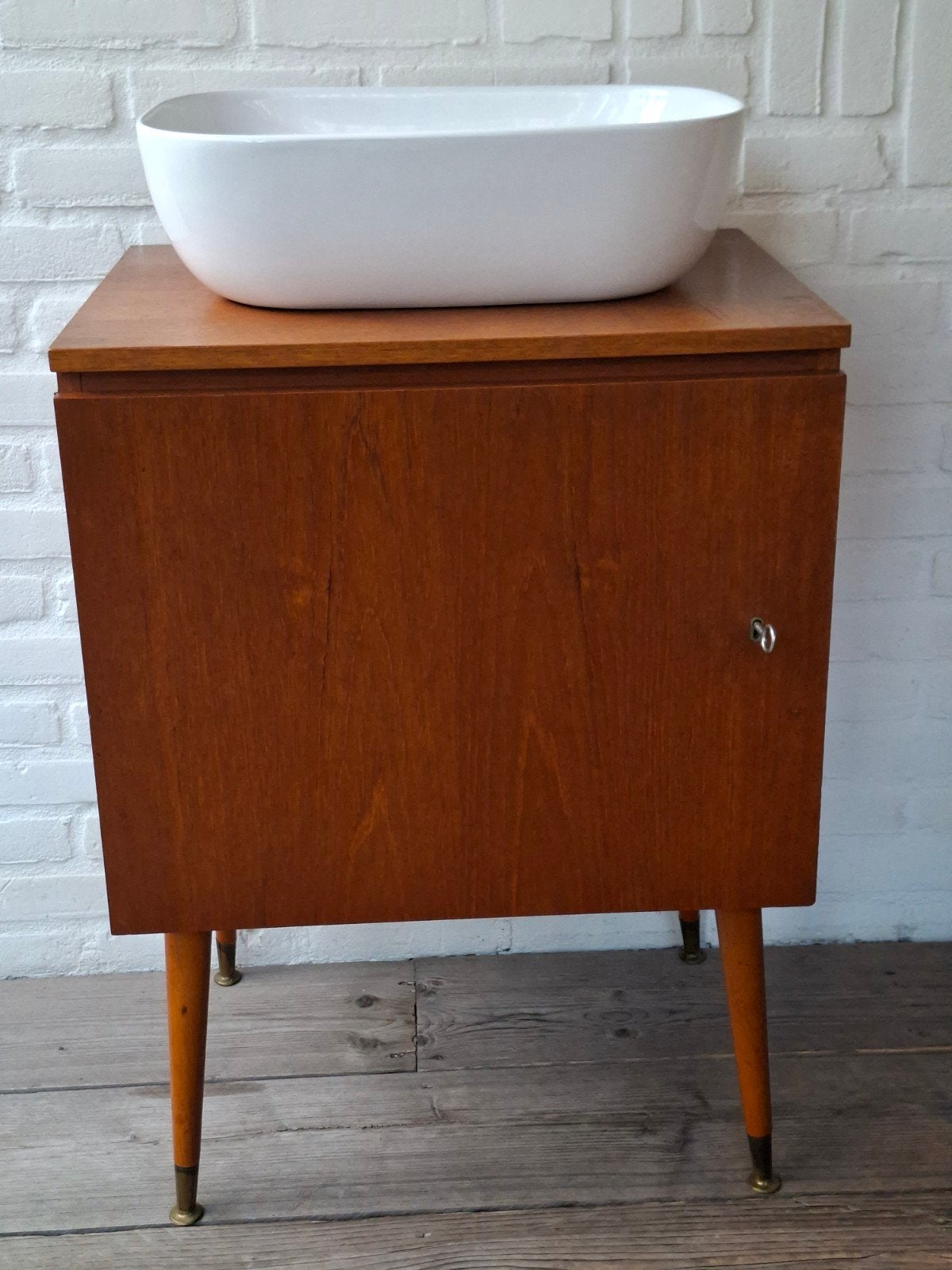 Vintage retro badkamermeubel wastafelkast Deense stijl j 60., Ophalen, 50 tot 100 cm, Zo goed als nieuw, Minder dan 100 cm