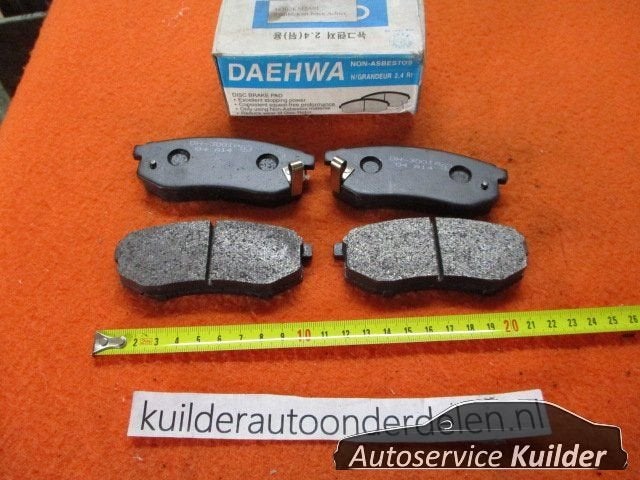 Remblokken achter Kia Joice 2.0 37182  J3610302  58302M2A01, Kia, -, Nieuw, Ophalen of Verzenden