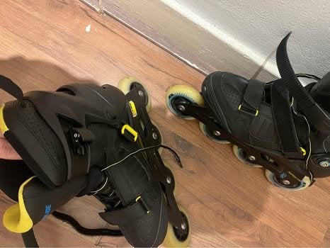Skates, Verstelbaar, Zo goed als nieuw, Inline skates 4 wielen, Dames