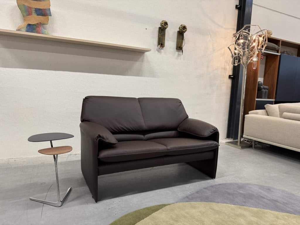 Nieuw Leolux Bora Beta 2 zits Bank Wapiti Kepanki bruin leer, Huis en Inrichting, Banken | Bankstellen, Leolux, Info@leolux.nl