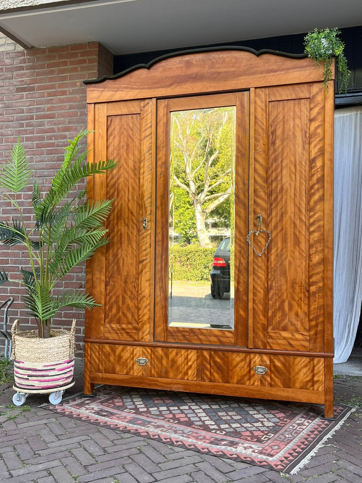 Driedeurs linnenkast in Art Deco stijl, Huis en Inrichting, Kasten | Kledingkasten, Ophalen of Verzenden, Zo goed als nieuw, 50 tot 75 cm