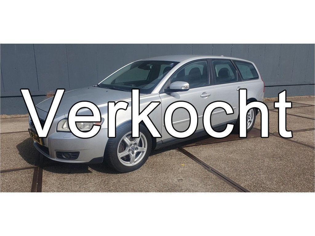 Volvo V50 2.4 Edition II * APK * NIEUWE BANDEN * LEDER * FUL, Auto's, Volvo, 1373 kg, Gebruikt, 700 kg, 2435 cc