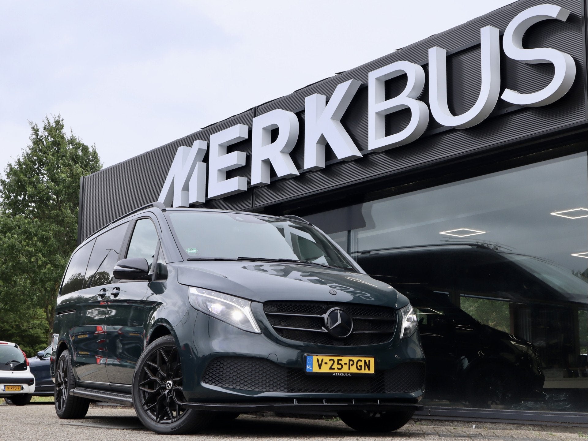 Mercedes-Benz V-Klasse 250 LANG LUXE DUBBELE CABINE 4-MATIC, Auto's, Automaat, Parkeersensor, Gebruikt, Bedrijf