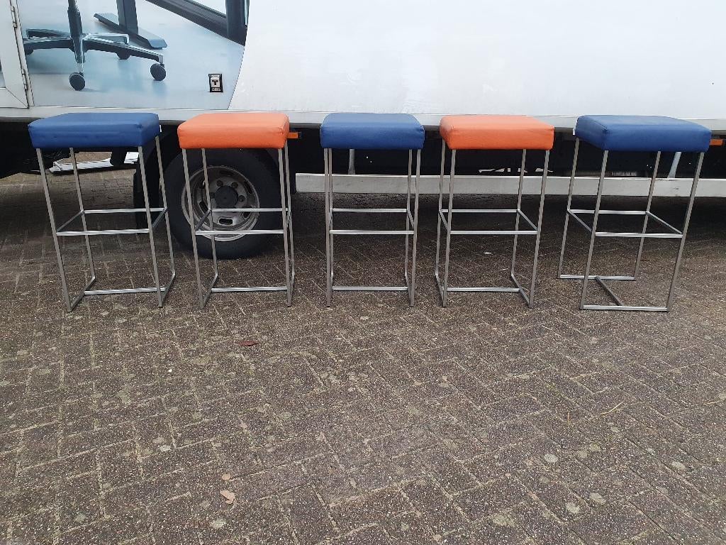 Bert Plantagie Holly barkrukken ( set a 5 stuks ) np 2475, Huis en Inrichting, Barkrukken, 5 krukken of meer, Met voetsteun, 60 tot 90 cm