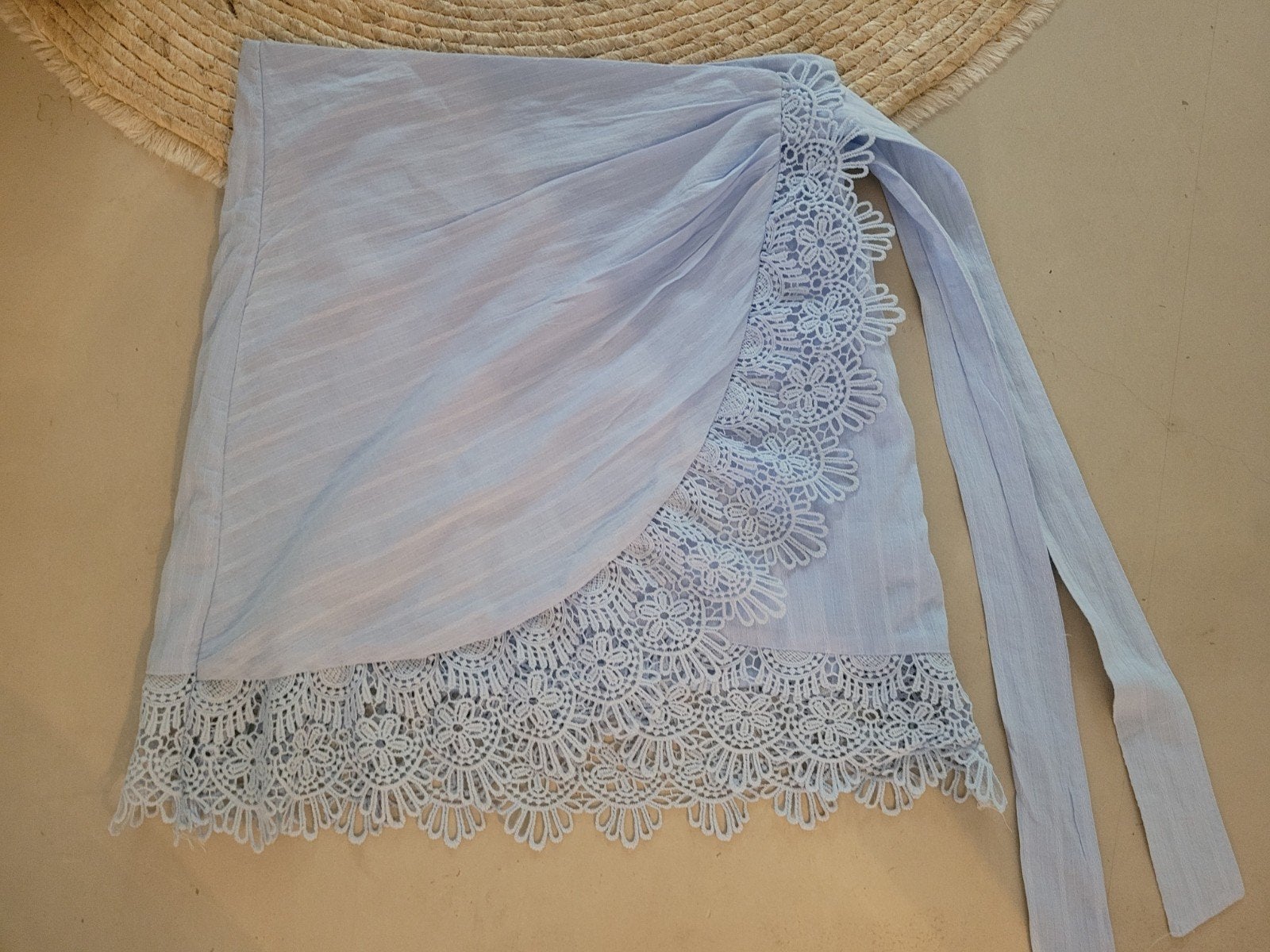 Guts& Gusto Wikkelrokje lichtblauw mt L 40, Kleding | Dames, Maat 38/40 (M), Guts & Gusto, Blauw, Ophalen of Verzenden