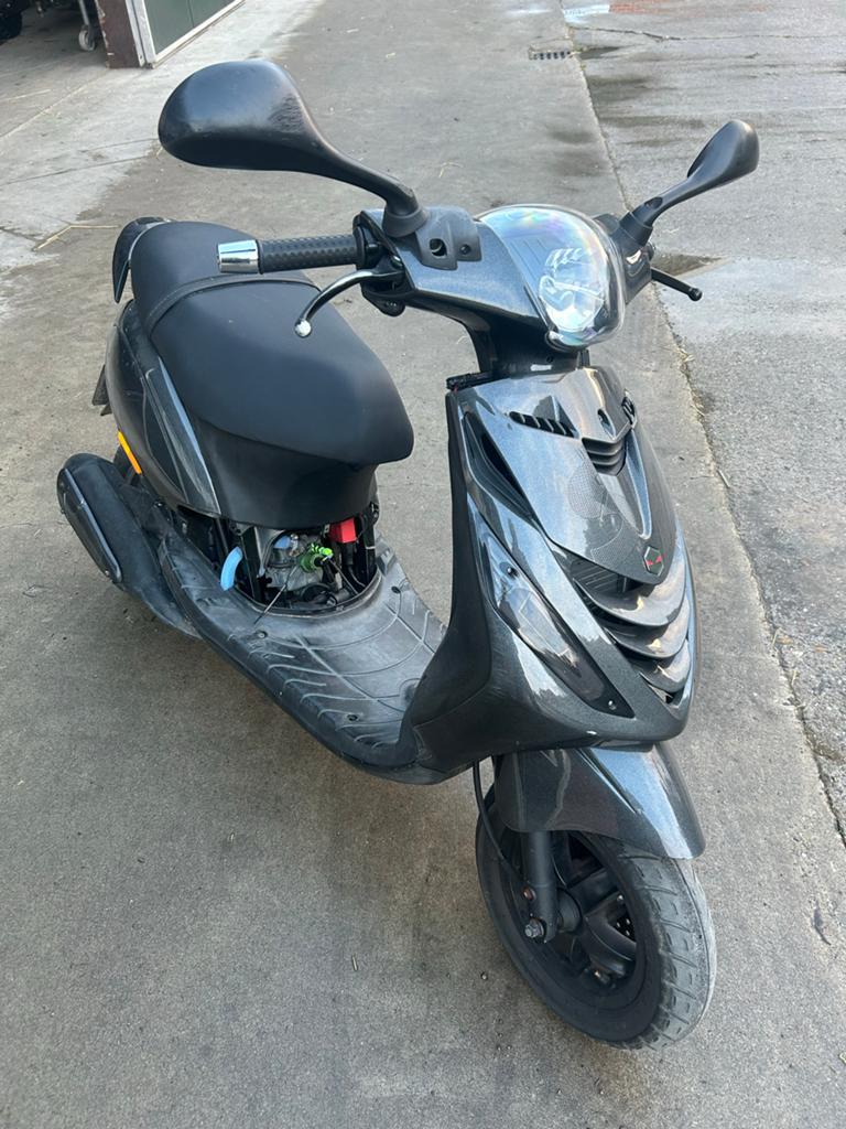 Piaggio Zip 125cc 2T LC, Fietsen en Brommers, Scooters | Piaggio, Ophalen, Gebruikt, Tweetakt, Zip