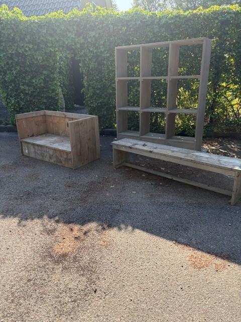 kast, bankje en tafeltje van steigerhout, Ophalen, Gebruikt, Hout