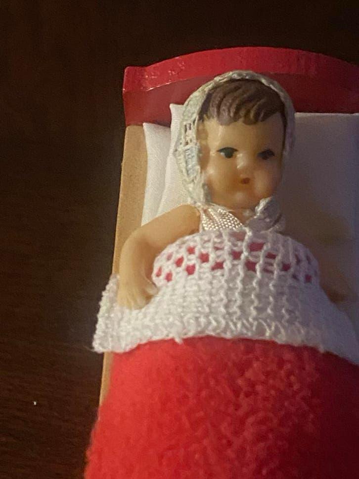 Haba houten poppenhuis stapelbed met poppen, Ophalen of Verzenden, Zo goed als nieuw, Poppenhuis