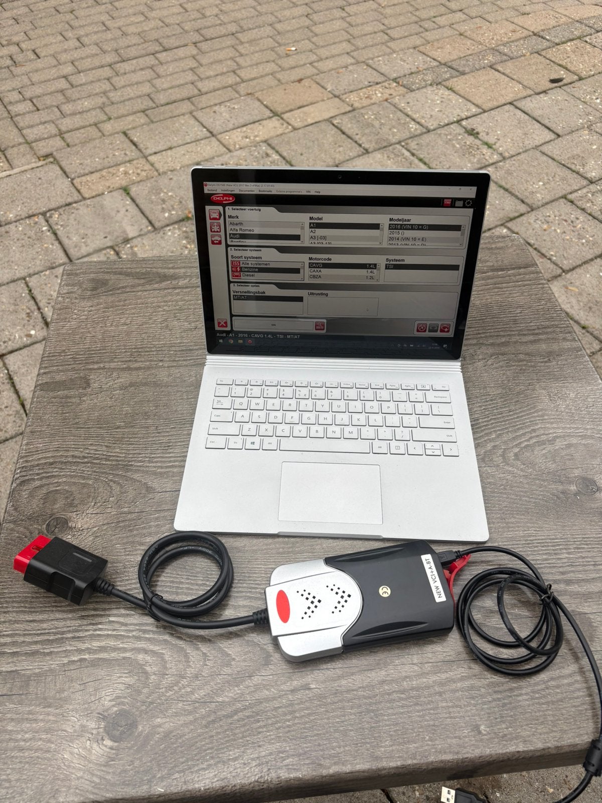 Delphi 2017 Uitleesapparaat / test kast / diagnoses, Auto diversen, Ophalen of Verzenden, Gebruikt