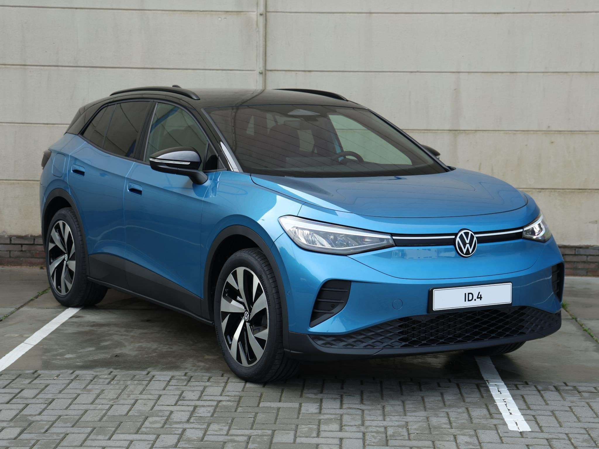 Volkswagen ID.4 Pro Limited Edition 77 kWh 286 PK | Navigati, Auto's, Automaat, 510 min, Zwart, Blauw