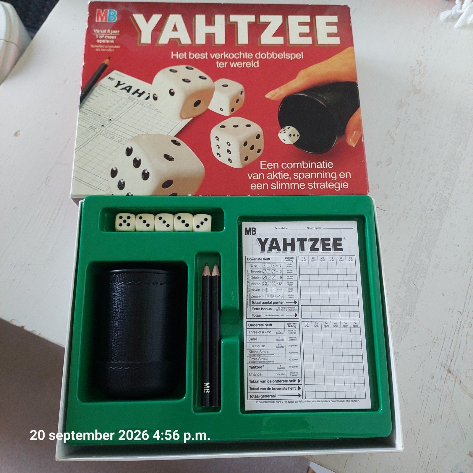 Yahtzee dobbelspel - Het best verkochte ter wereld, Hobby en Vrije tijd, Drie of vier spelers, Ophalen of Verzenden, Gebruikt