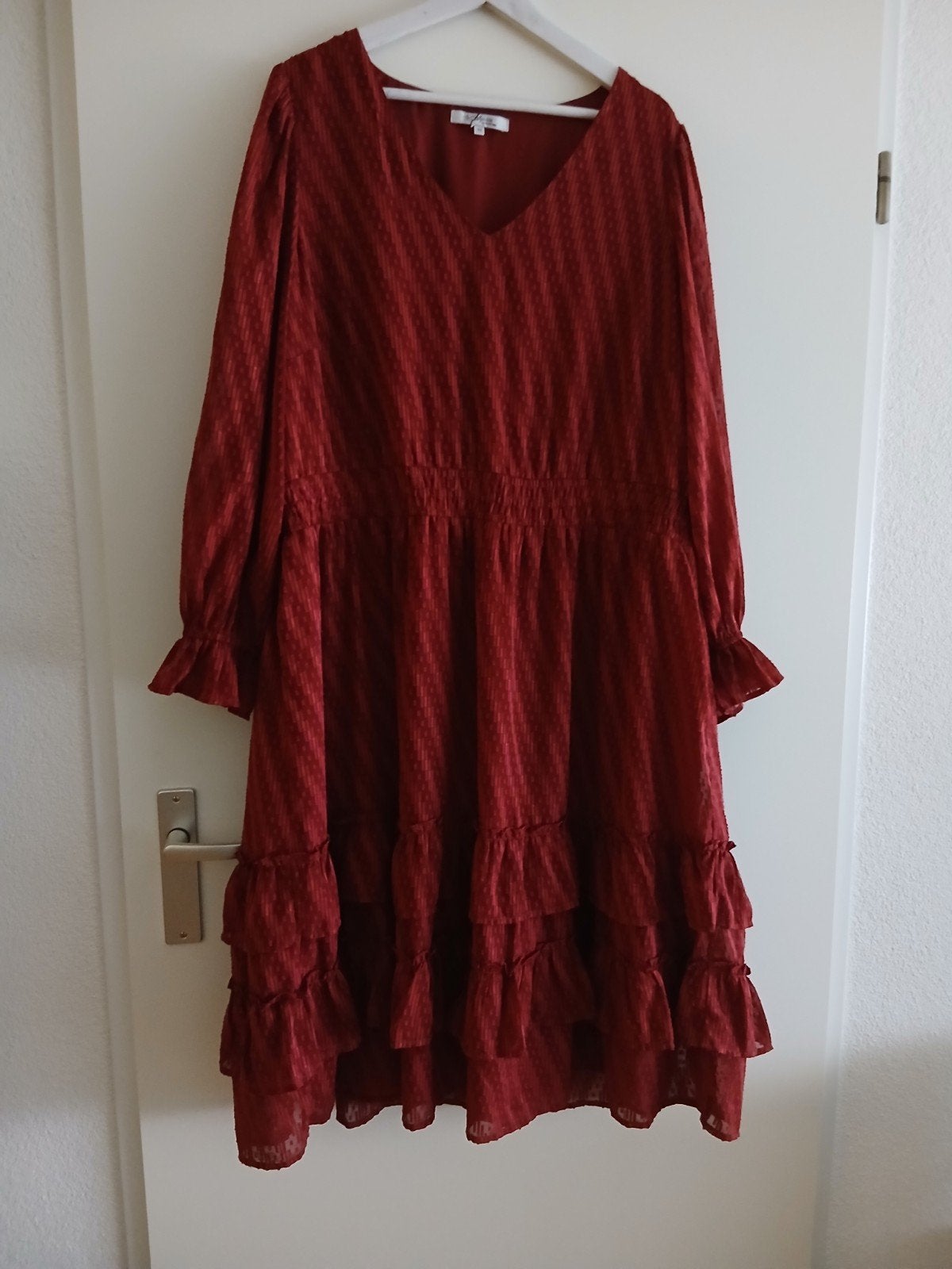 Elegante nieuwe jurk van Miljuschka By Wehkamp. Maat 50., Kleding | Dames, Verzenden, Jurk, Nieuw, Miljuschka By Wehkamp