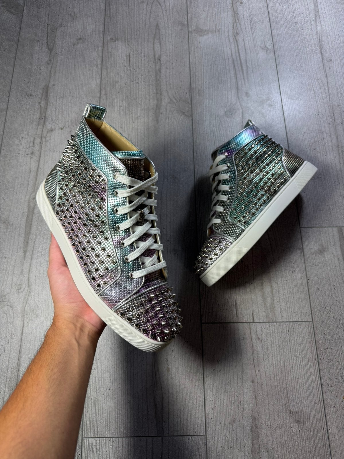 Christian louboutin, Overige kleuren, Ophalen of Verzenden, Sneakers of Gympen, Gedragen