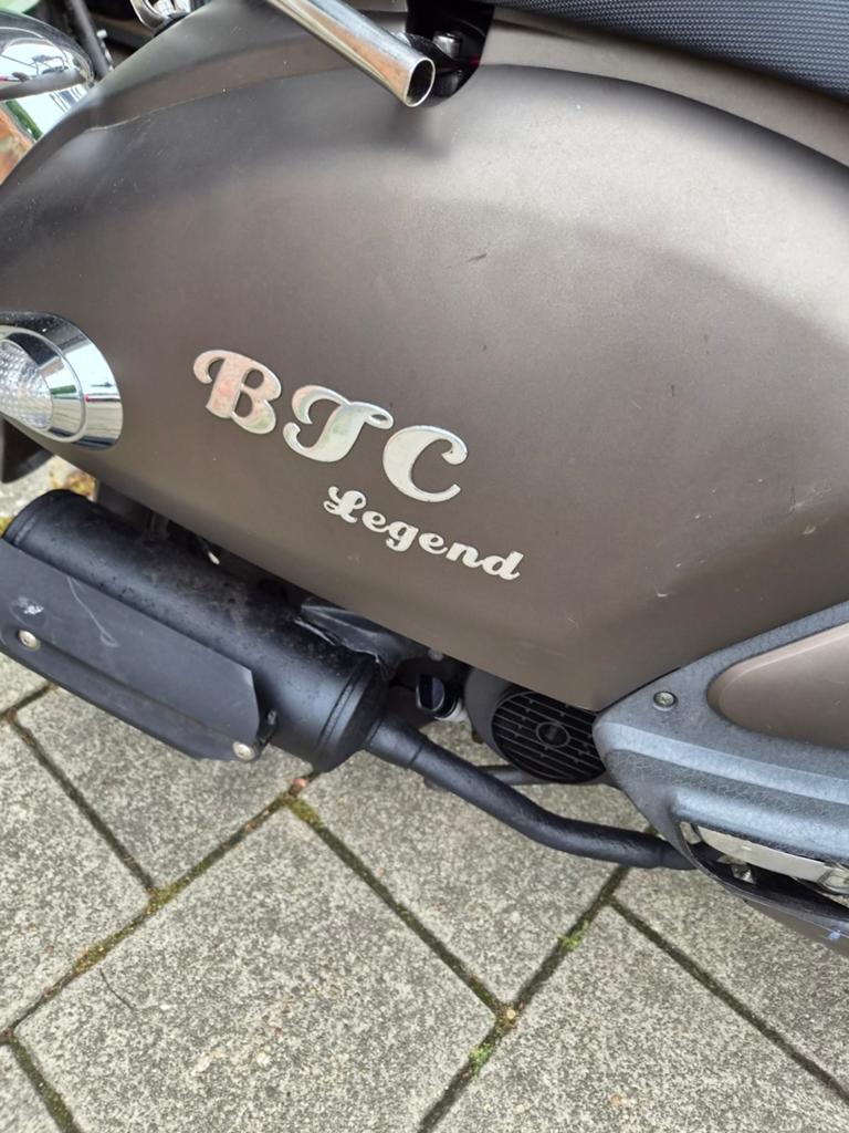 Scooter, Ophalen, Gebruikt, Maximaal 45 km/u, Btc legend