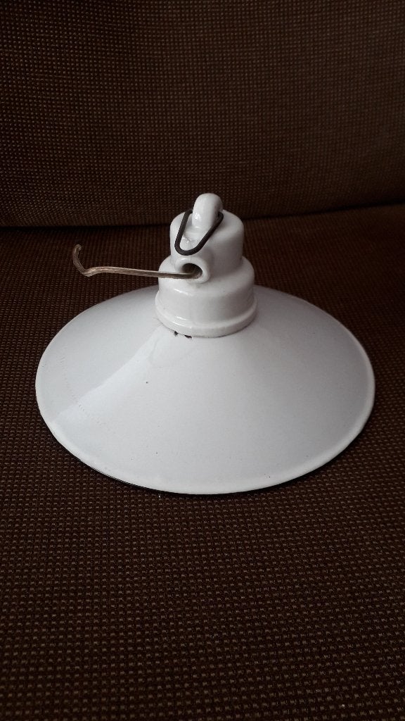 EMAILLE LAMP MET PORSELEINEN FITTING, Ophalen of Verzenden