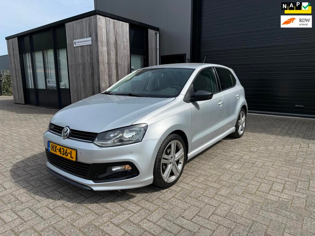 Volkswagen Polo 1.2 TSI 2x R-Line|AIRCO|NWE APK|CRUISE CONTR, Auto's, Stof, 4 cilinders, Origineel Nederlands, Bedrijf