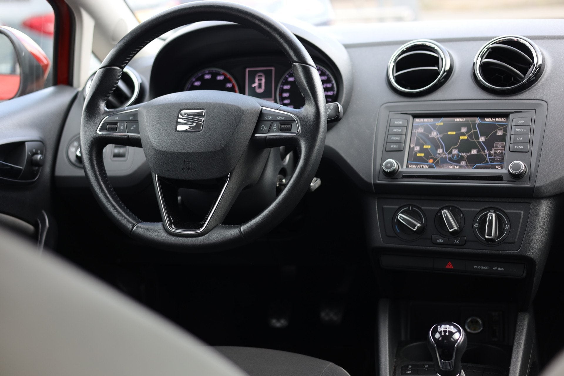 SEAT Ibiza 1.0 ECO TSI STYLE | NAVI | CARPLAY | 16 INCH, Voorwielaandrijving, Stof, Euro 6, 995 kg