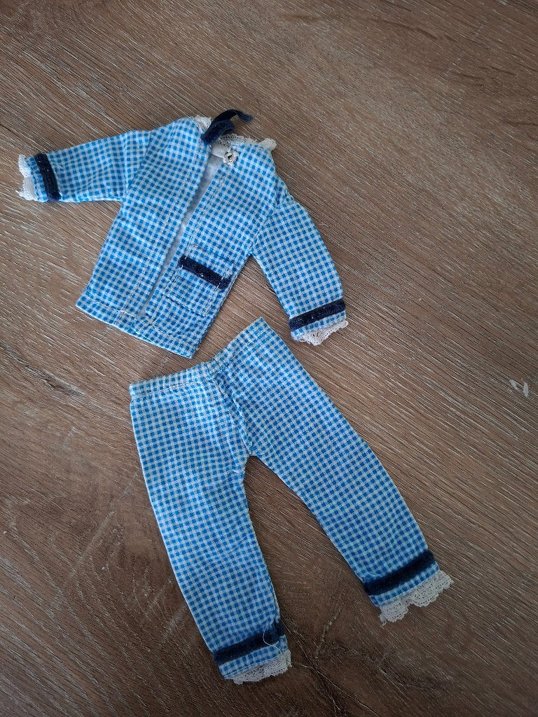 barbie lichtblauwe pyjama Barbie Sindy Fleur, Ophalen of Verzenden, Gebruikt, Barbie