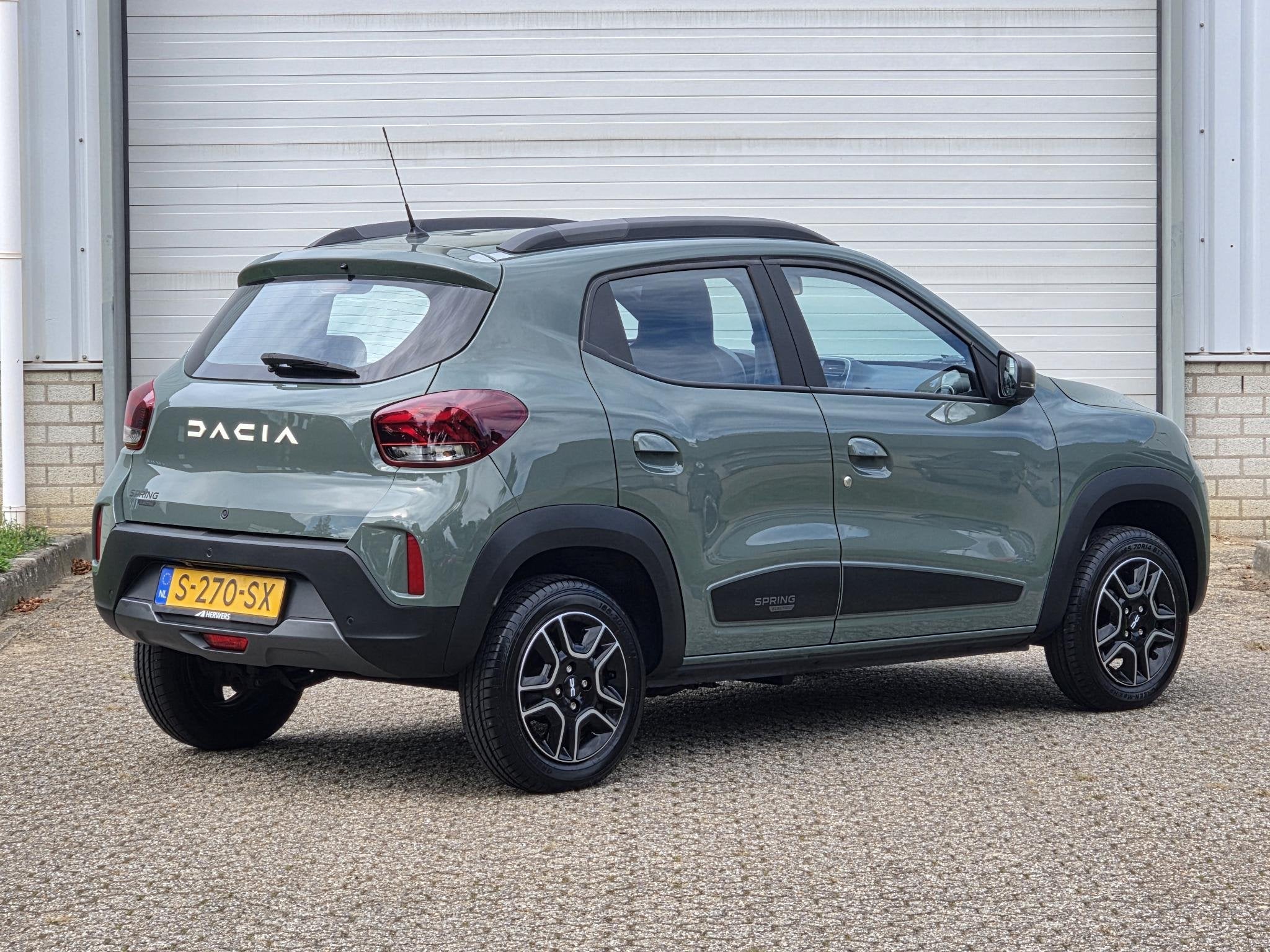 Dacia Spring Expression 27 kWh / 1e Eigenaar / SOH 92% / Ach, Auto's, Dealer onderhouden, Gebruikt, 92 %, Parkeersensor