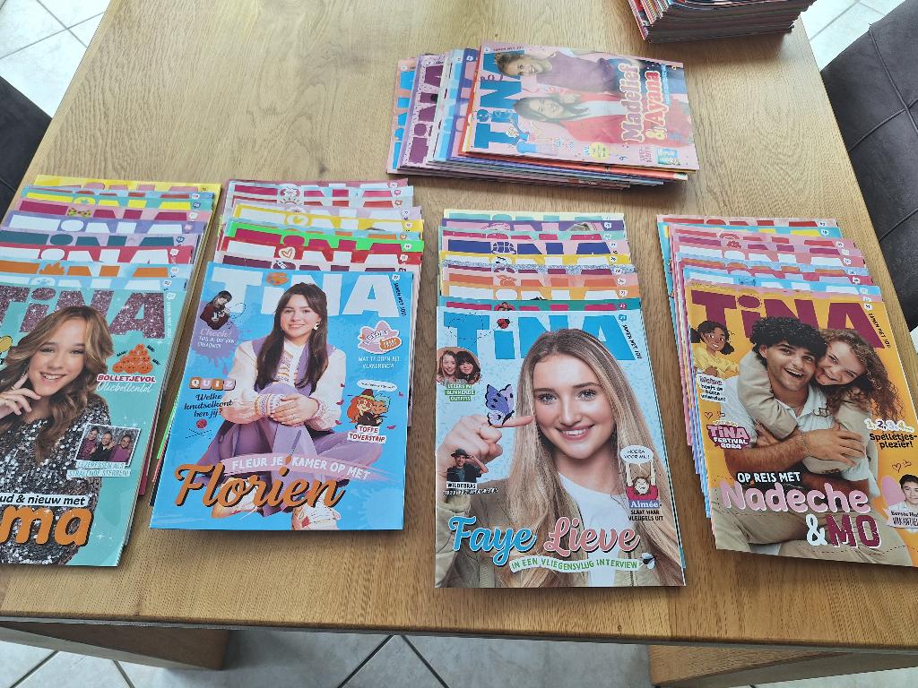 Tina's, Boeken, Tijdschriften en Kranten, Ophalen, Zo goed als nieuw, Damesbladen