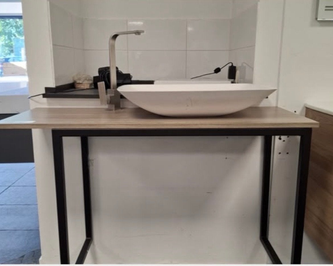 Mooie wastafel met kom en kraan - Showroom model, Ophalen, 50 tot 100 cm, Zo goed als nieuw, Minder dan 100 cm