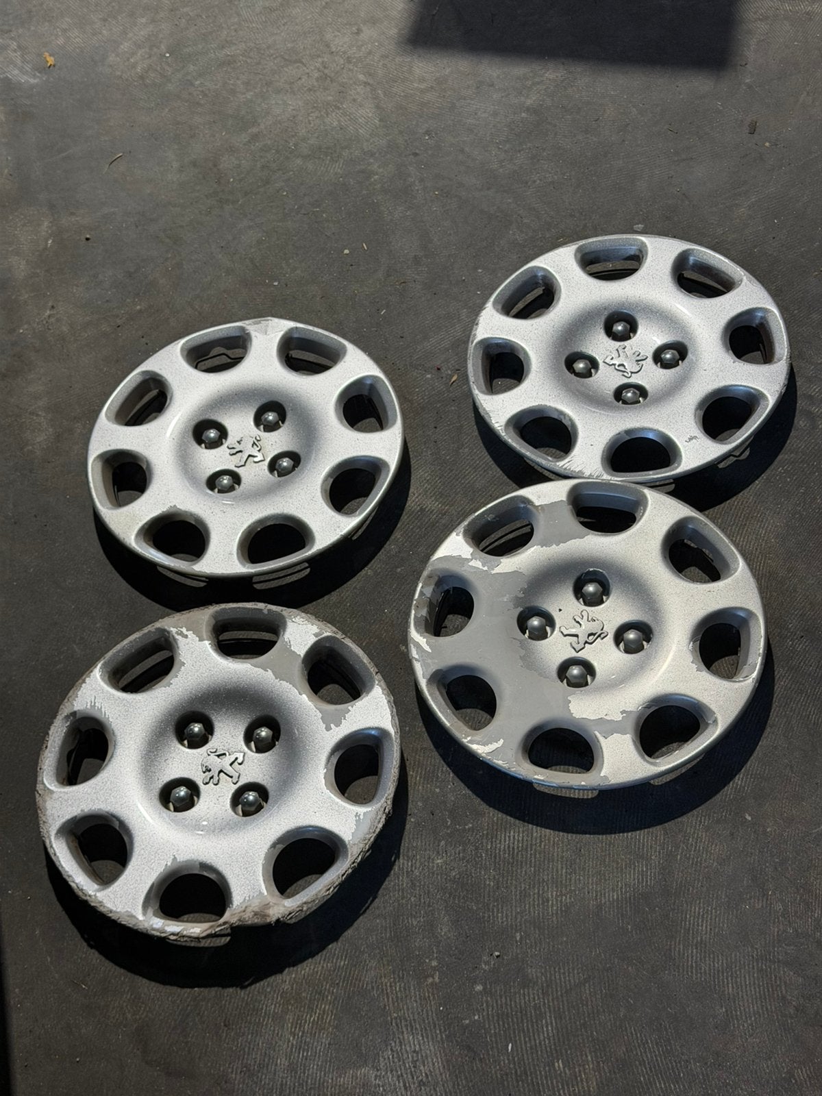 Peugeot 206 wieldoppen -  4 stuks - 14 inch, Peugeot, Gebruikt, Ophalen of Verzenden, Peugeot