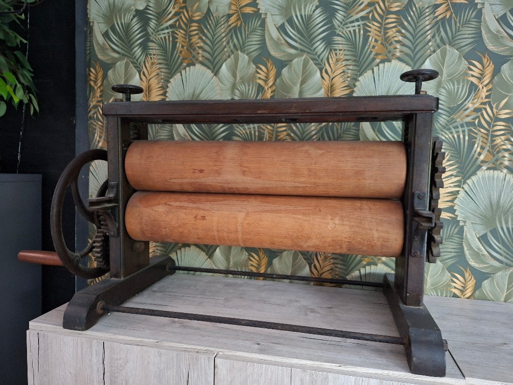 Antieke wringer, Ophalen, Zo goed als nieuw, Bruin, Vintage