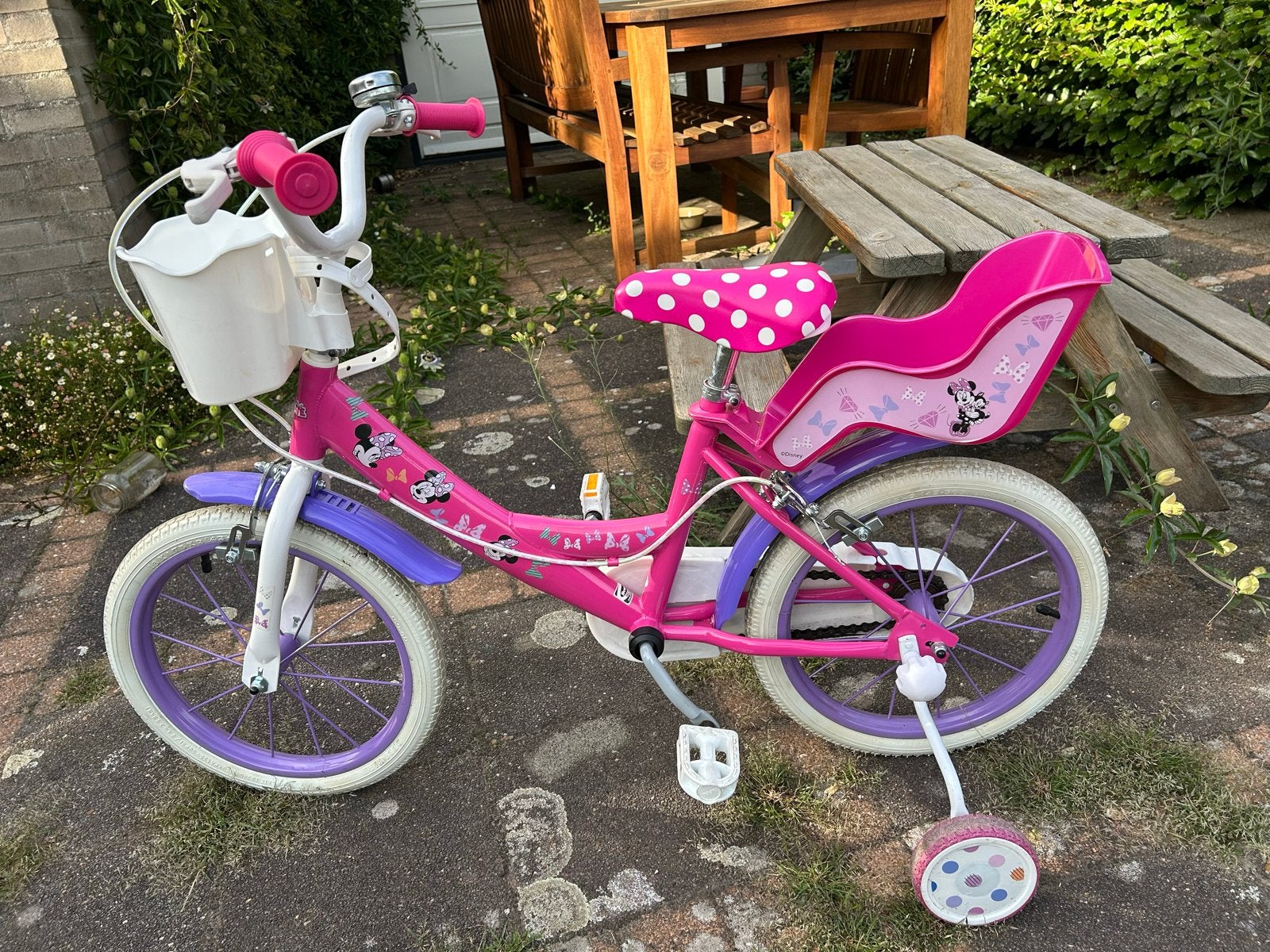 Minnie Mouse fiets 16 inch met mandjes, Ophalen, Zijwieltjes, 16 tot 20 inch, Velgrem