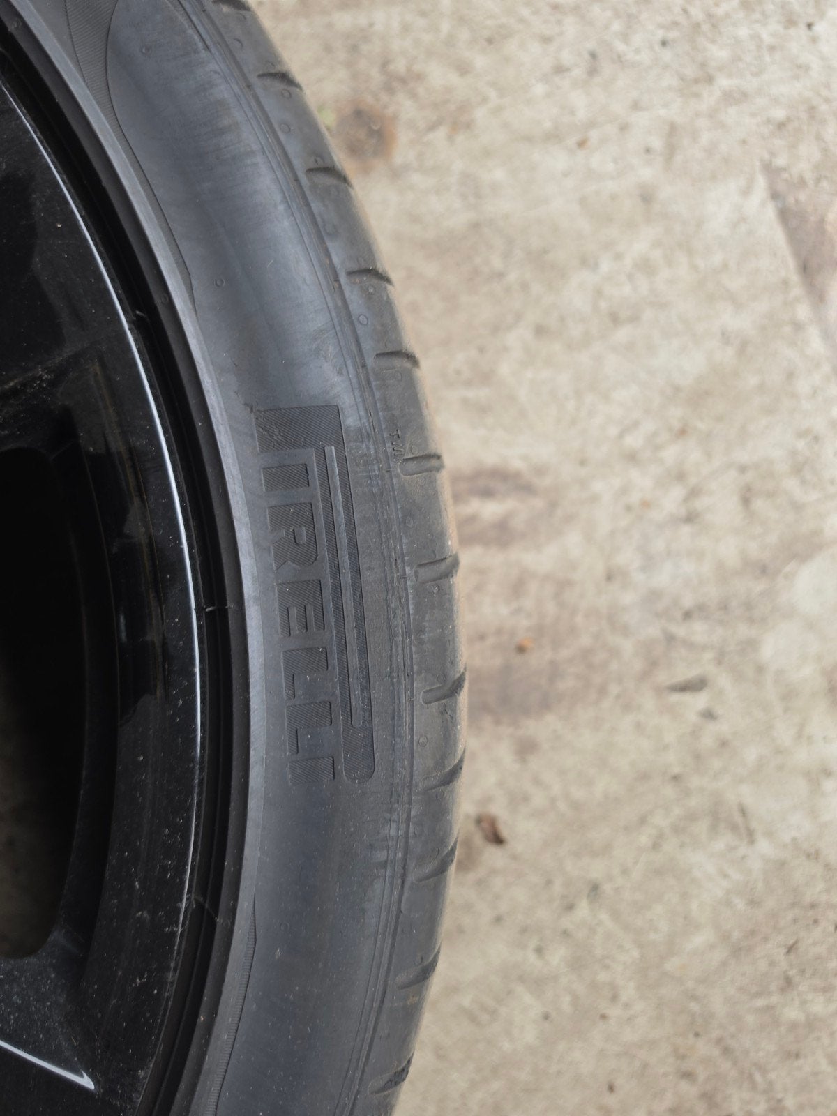 4 x pirelli PZero 255 40 21 rondom 4,5 mm, Ophalen of Verzenden