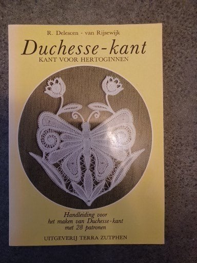 Duchesse kant, Ophalen of Verzenden, Zo goed als nieuw, Borduren en Naaien, R. Delescen - van Rijsewijk