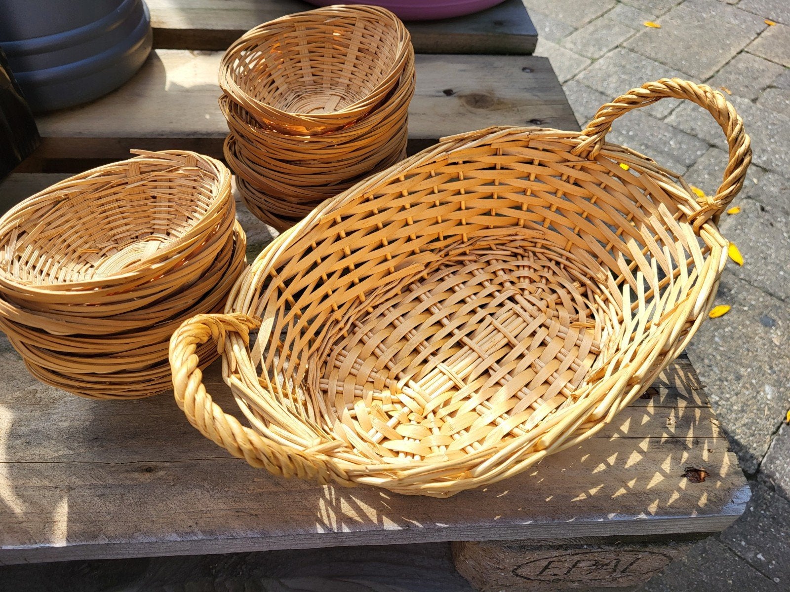 TE KOOP 15 KLEINE MANDJES EN 1 GROTE, Ophalen of Verzenden, Rechthoekig, Riet