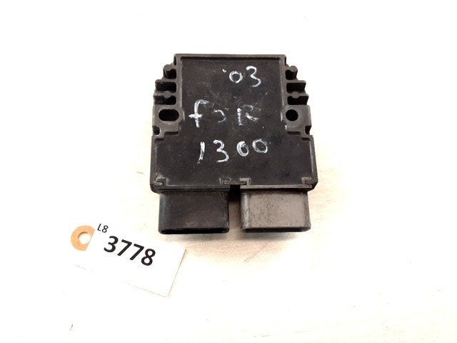 FJR1300 2001 - 2002 Yamaha Spanningsregelaar D1-46344, Motoren