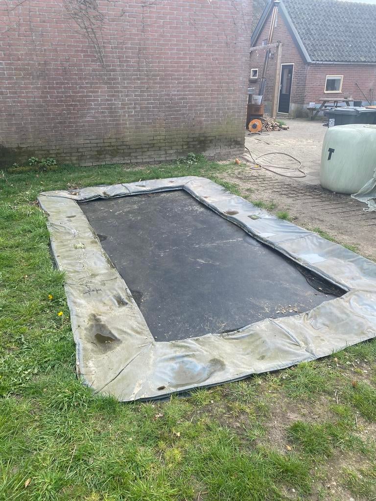 Exit trampoline 2,40 x 4.00 meter, Ophalen, Gebruikt