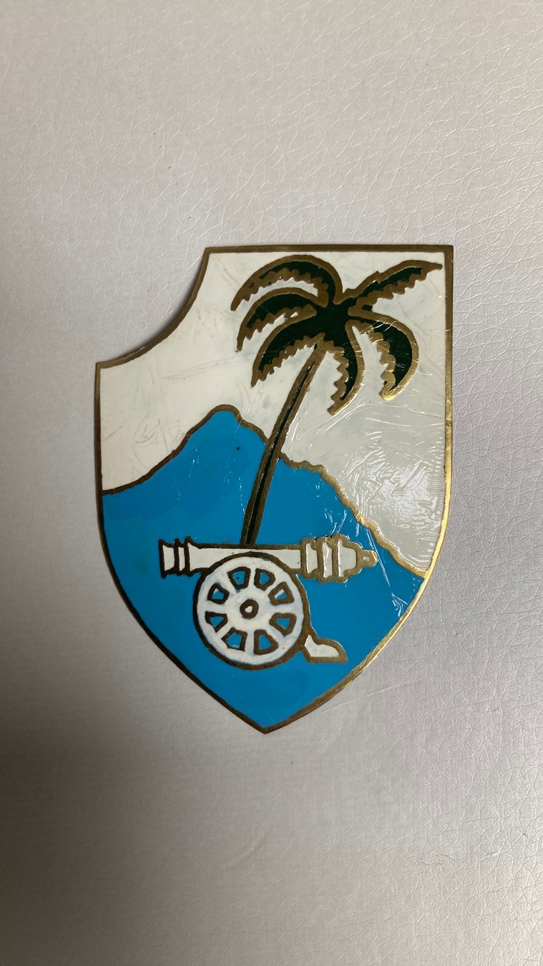 KNIL 3e Afdeling 12e Regiment Veldartillerie, Ophalen of Verzenden, Landmacht, Nederland, Embleem of Badge