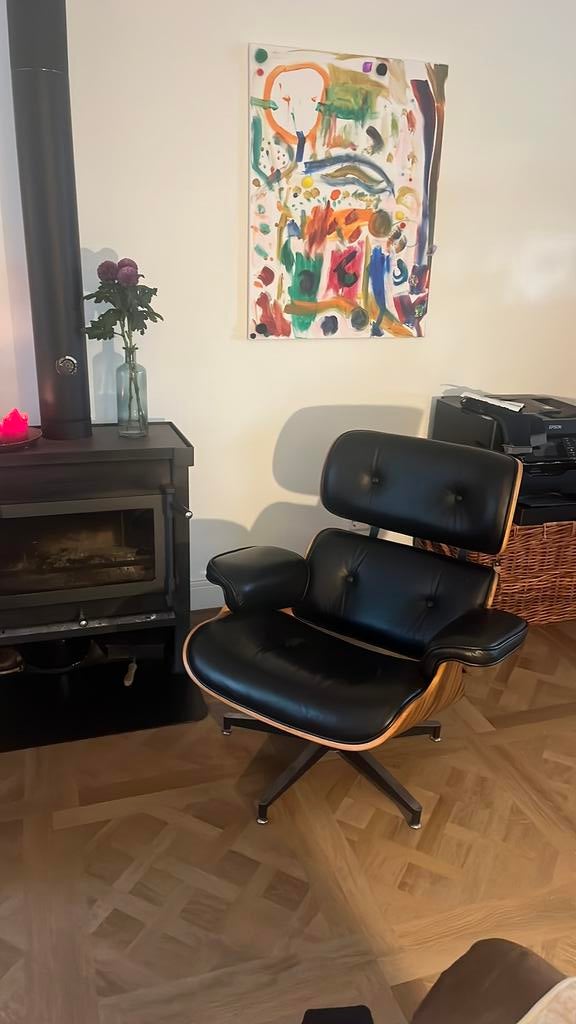 Replica Eames loungestoel met voetenbank, Huis en Inrichting, Fauteuils, Ophalen, 75 tot 100 cm, Zo goed als nieuw, 75 tot 100 cm