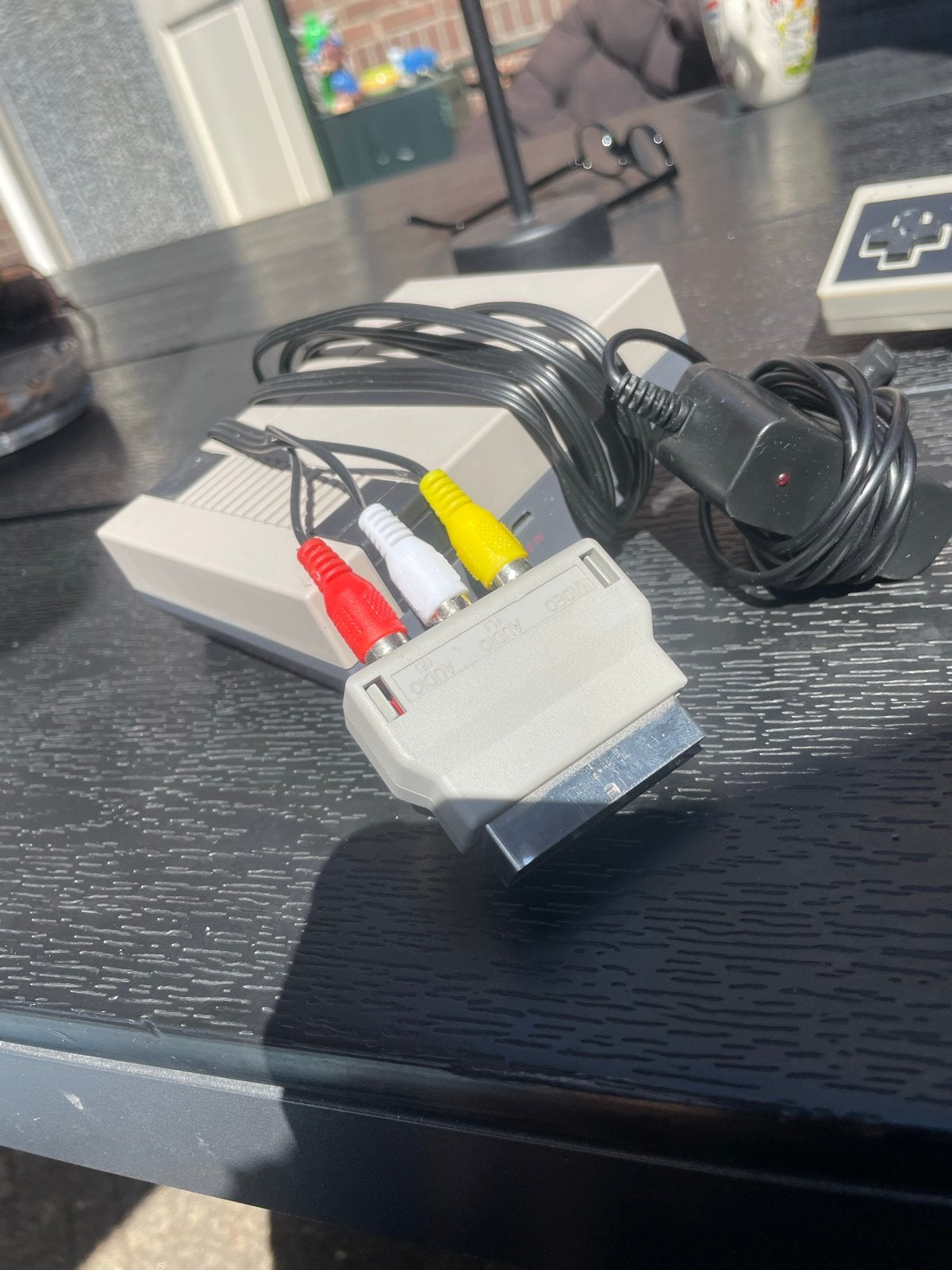 Retro Game Console met 2 Controllers en SCART-adapter, Spelcomputers en Games, Ophalen, Gebruikt, Met 2 controllers