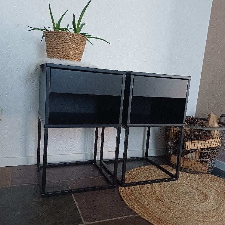 set zwarte nachtkastjes, Ophalen, Zo goed als nieuw, Minder dan 45 cm, Minder dan 55 cm