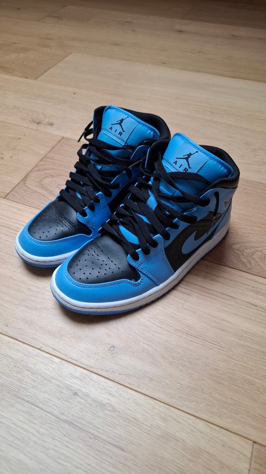 Nike air jordan 1 university bleu, Kleding | Heren, Schoenen, Ophalen of Verzenden, Nike Jordan, Blauw, Sneakers of Gympen