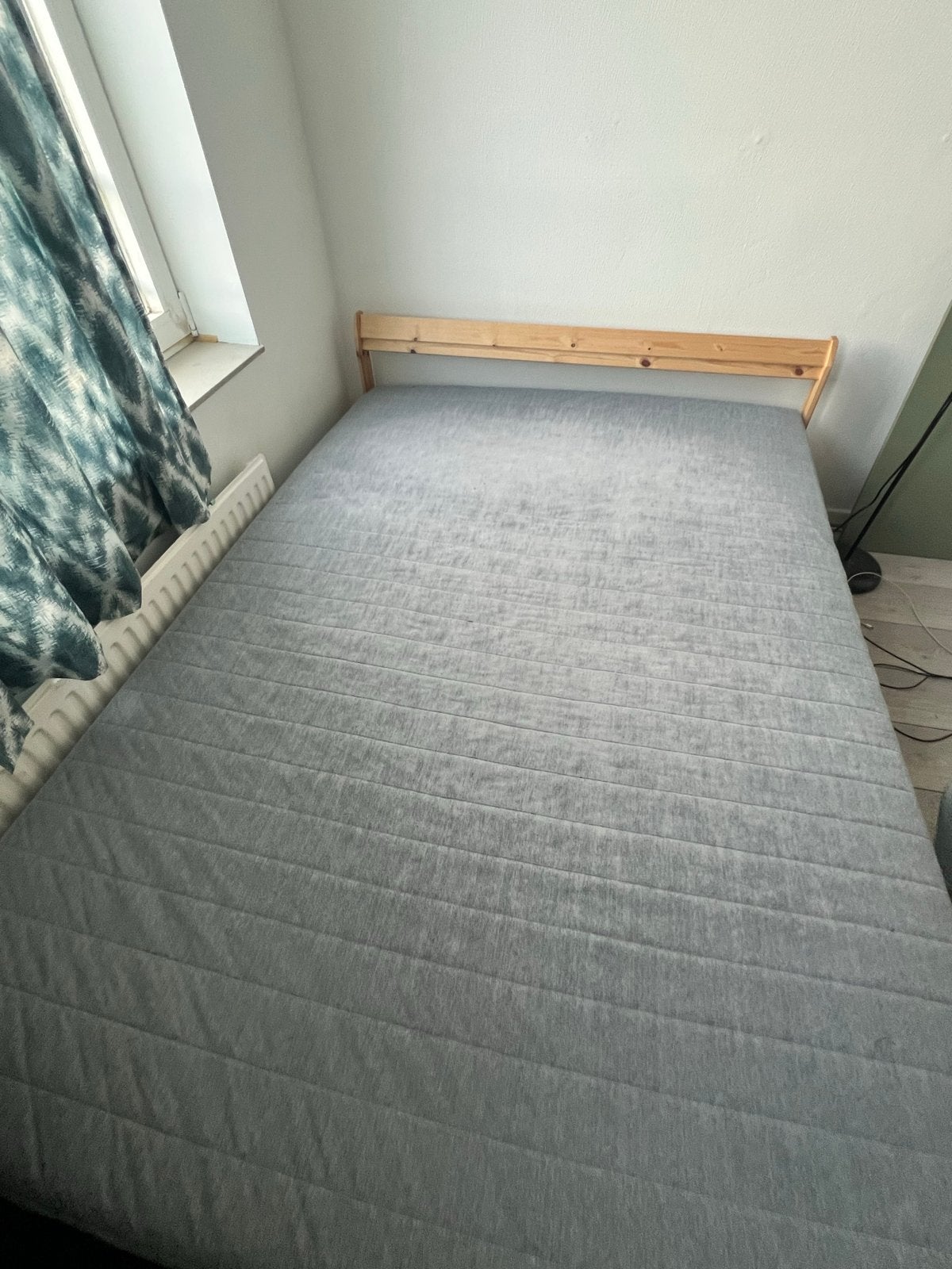 Ikea mattress 140x200, Ophalen, Gebruikt, Bruin, Tweepersoons