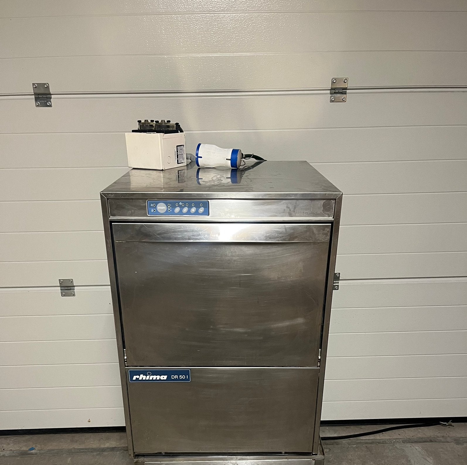Horeca vaatwasser, vaatwasmachine voorlader, Ophalen, Wassen en Drogen