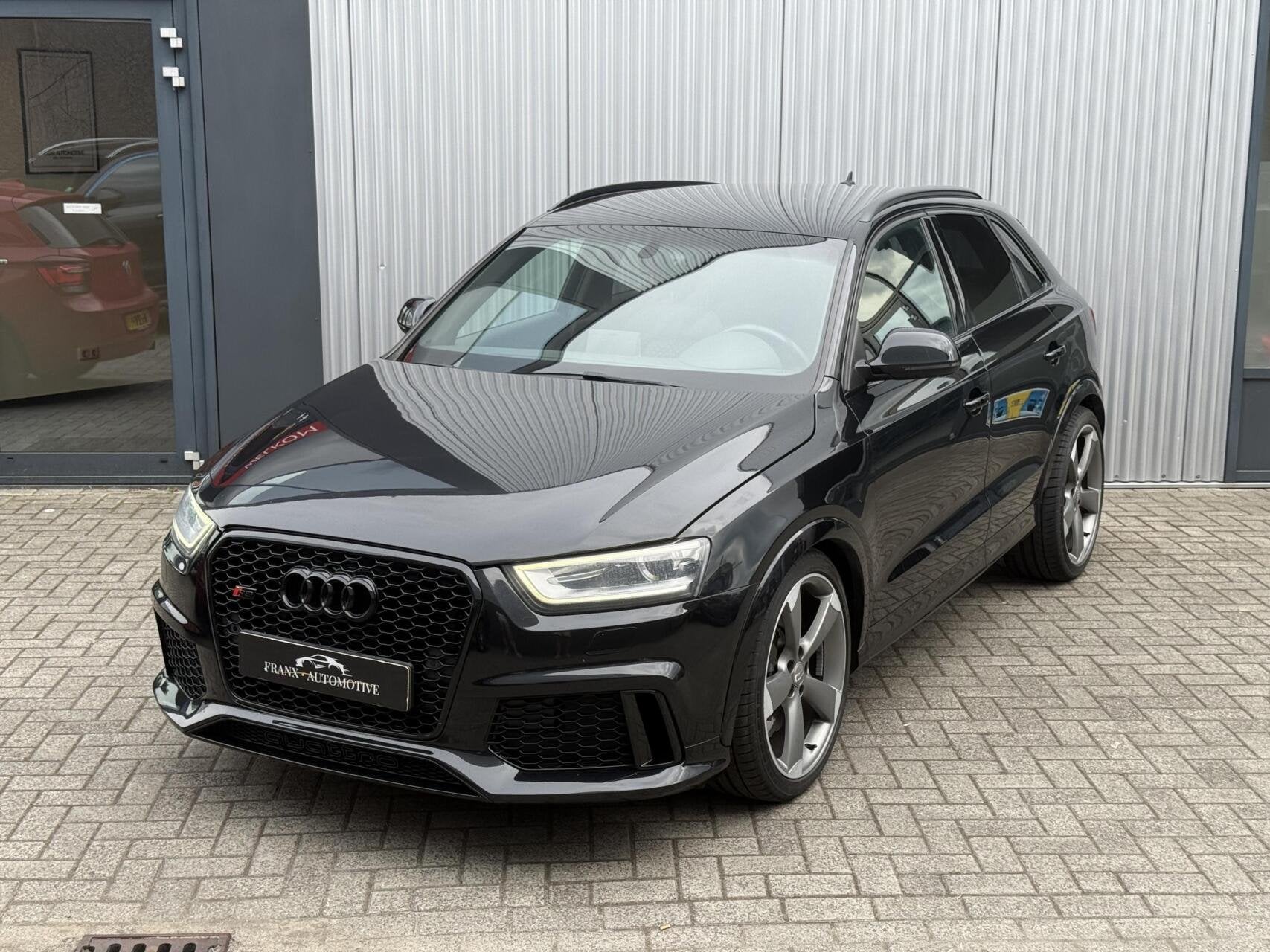 Audi RS Q3 2.5 TFSI RS Q3 quattro, Auto's, Audi, Euro 5, Gebruikt, Zwart, Zwart